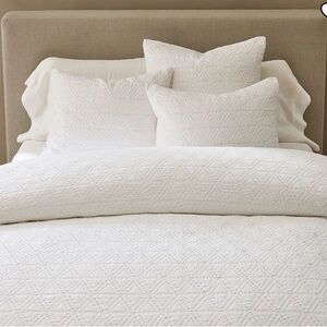 Pottery Barn Diamond Matelasse Duvet Cover King Bedding